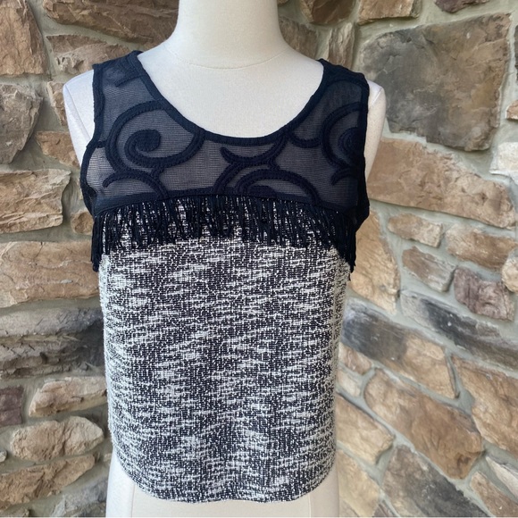 Jessica Simpson Isabeli Sleeveless Top - Picture 1 of 16